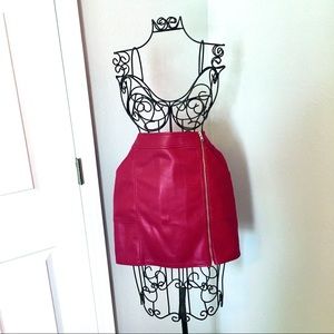 EXPRESS VEGAN FAUX LEATHER HIGH WAISTED SKIRT! WORN ONCE! SIZE 6!
